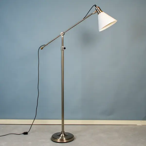 LED Floor Lamp